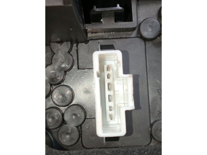 Recambio de piloto trasero izquierdo para peugeot 407 (6d_) 2.2 hdi 170 (6d4hth) referencia OEM IAM P890918452923  