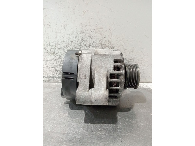 Recambio de alternador para opel zafira / zafira family b (a05) 1.9 cdti (m75) referencia OEM IAM 93169028 0986048793 105A
