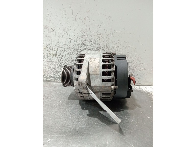 Recambio de alternador para opel zafira / zafira family b (a05) 1.9 cdti (m75) referencia OEM IAM 93169028 0986048793 105A