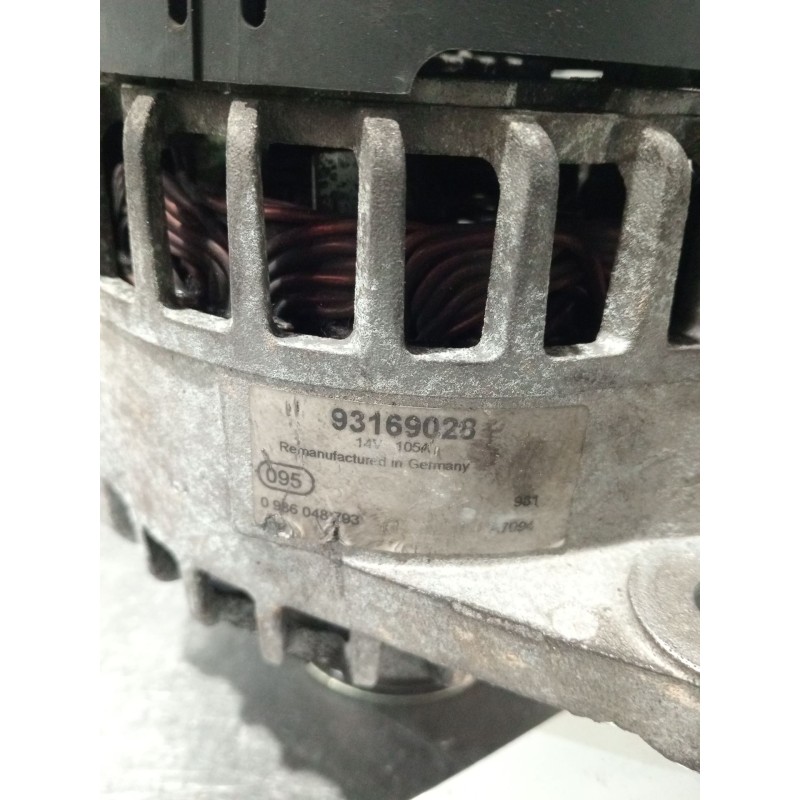 Recambio de alternador para opel zafira / zafira family b (a05) 1.9 cdti (m75) referencia OEM IAM 93169028 0986048793 105A