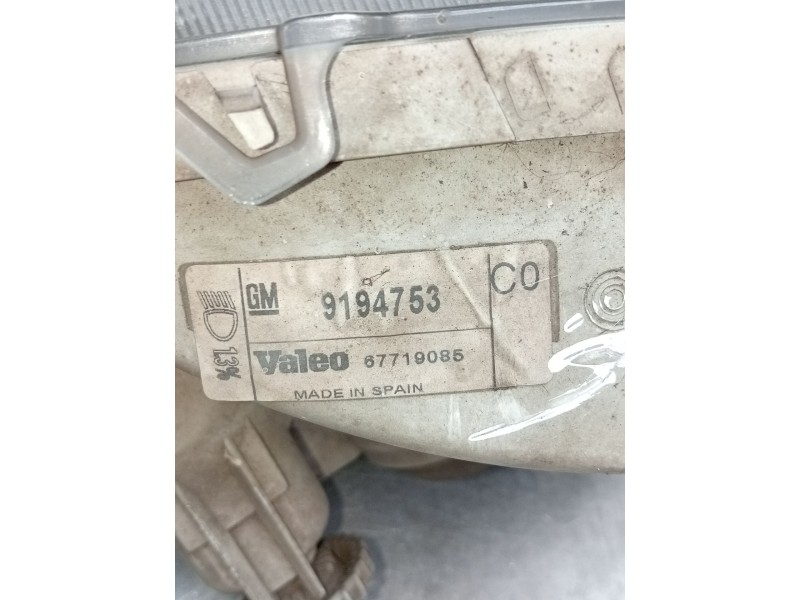 Recambio de faro derecho para opel agila a (h00) 1.0 12v (f68) referencia OEM IAM 67719085 9194753 