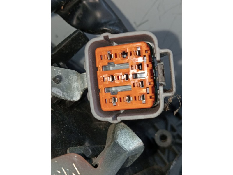 Recambio de faro izquierdo para citroën c-zero referencia OEM IAM   