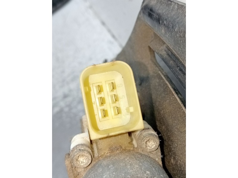 Recambio de elevalunas trasero derecho para mercedes-benz clk (c209) clk 270 cdi (209.316) referencia OEM IAM   