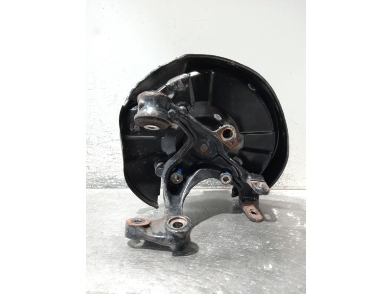 Recambio de mangueta trasera derecha para audi a4 b6 (8e2) 2.0 referencia OEM IAM 8E0615612J  