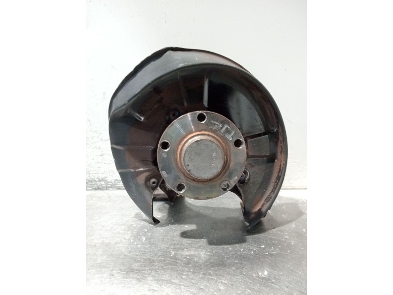 Recambio de mangueta trasera izquierda para audi a4 b6 (8e2) 2.0 referencia OEM IAM 8E0615611J  