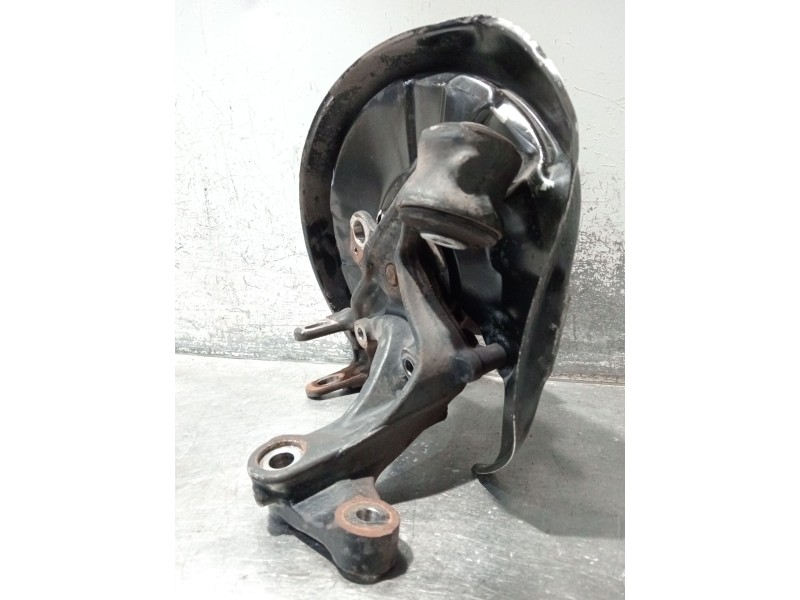 Recambio de mangueta trasera izquierda para audi a4 b6 (8e2) 2.0 referencia OEM IAM 8E0615611J  