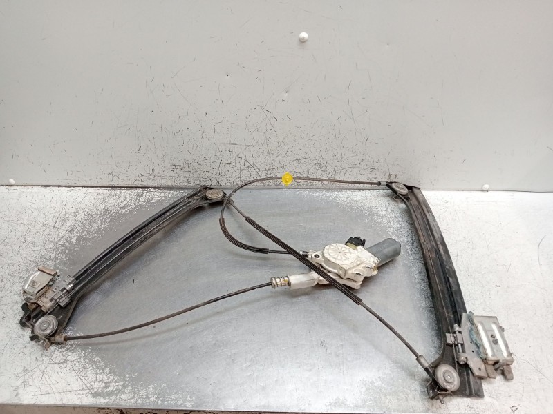 Recambio de elevalunas delantero izquierdo para mercedes-benz clk (c209) clk 270 cdi (209.316) referencia OEM IAM 0130821921  