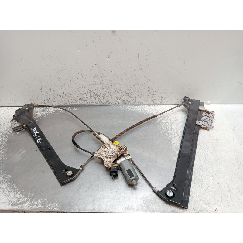 Recambio de elevalunas delantero izquierdo para mercedes-benz clk (c209) clk 270 cdi (209.316) referencia OEM IAM 0130821921  