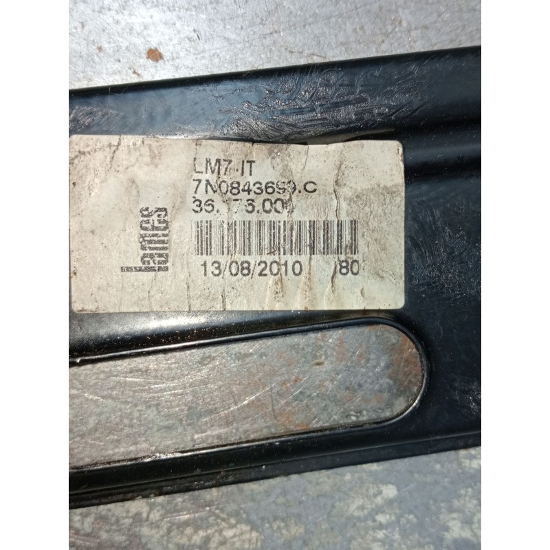 Recambio de elevalunas trasero izquierdo para volkswagen sharan (7n1, 7n2) 2.0 tdi referencia OEM IAM 8K0959802B 5P 7N0843699C L