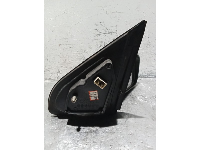 Recambio de retrovisor derecho para kia sorento i (jc) 2.5 crdi referencia OEM IAM ELECTRICO 1 CLAVIJA CON 7 PINES 