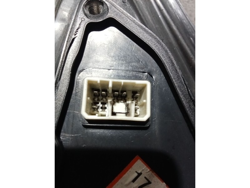 Recambio de retrovisor derecho para kia sorento i (jc) 2.5 crdi referencia OEM IAM ELECTRICO 1 CLAVIJA CON 7 PINES 