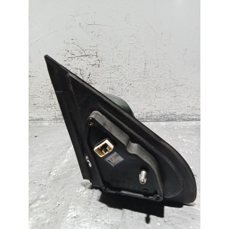Recambio de retrovisor izquierdo para kia sorento i (jc) 2.5 crdi referencia OEM IAM ELECTRICO 1 CLAVIJA CON 7 PINES 