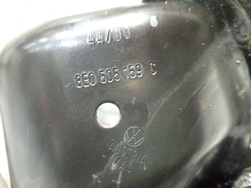 Recambio de puente trasero para audi a4 b6 (8e2) 2.0 referencia OEM IAM 8E0505159 CUNA 