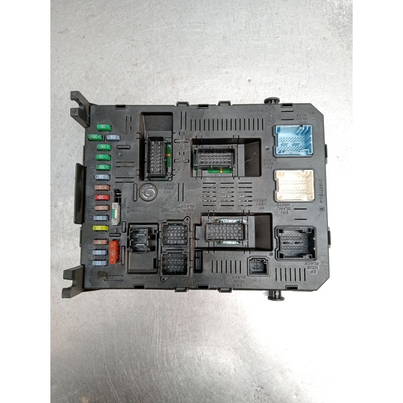 Recambio de caja reles / fusibles para peugeot 407 (6d_) 2.2 hdi 170 (6d4hth) referencia OEM IAM 9663510280 BSI2004H02 01160107