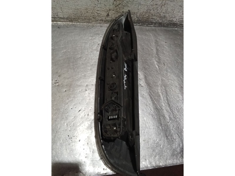 Recambio de piloto trasero derecho para opel corsa c (x01) 1.3 cdti (f08, f68) referencia OEM IAM   