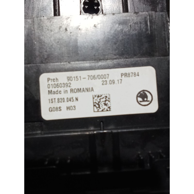 Recambio de mando calefaccion / aire acondicionado para skoda citigo (nf1) 1.0 referencia OEM IAM 1ST820045N RADIO CON MANDOS DE