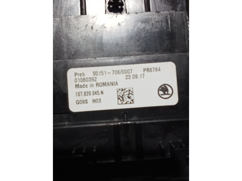 Recambio de mando calefaccion / aire acondicionado para skoda citigo (nf1) 1.0 referencia OEM IAM 1ST820045N RADIO CON MANDOS DE