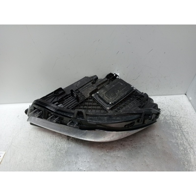 Recambio de faro derecho para mercedes-benz cla shooting brake (x118) cla 200 d (118.612) referencia OEM IAM A1189068601  