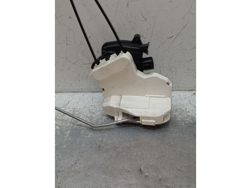 Recambio de motor cierre centralizado trasero derecho para citroën c-zero referencia OEM IAM  5P 