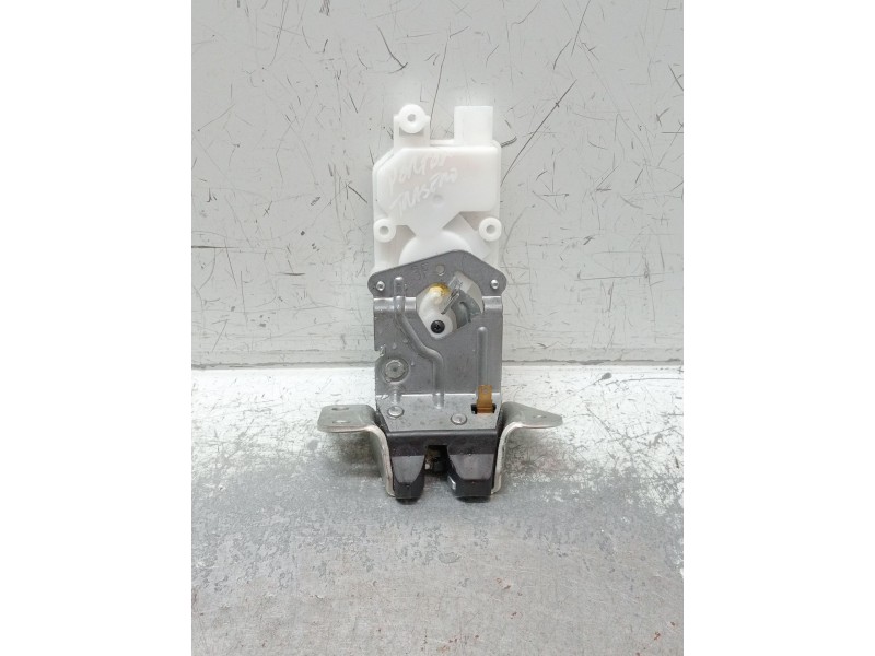 Recambio de motor cierre centralizado porton para citroën c-zero referencia OEM IAM A147218 5P 