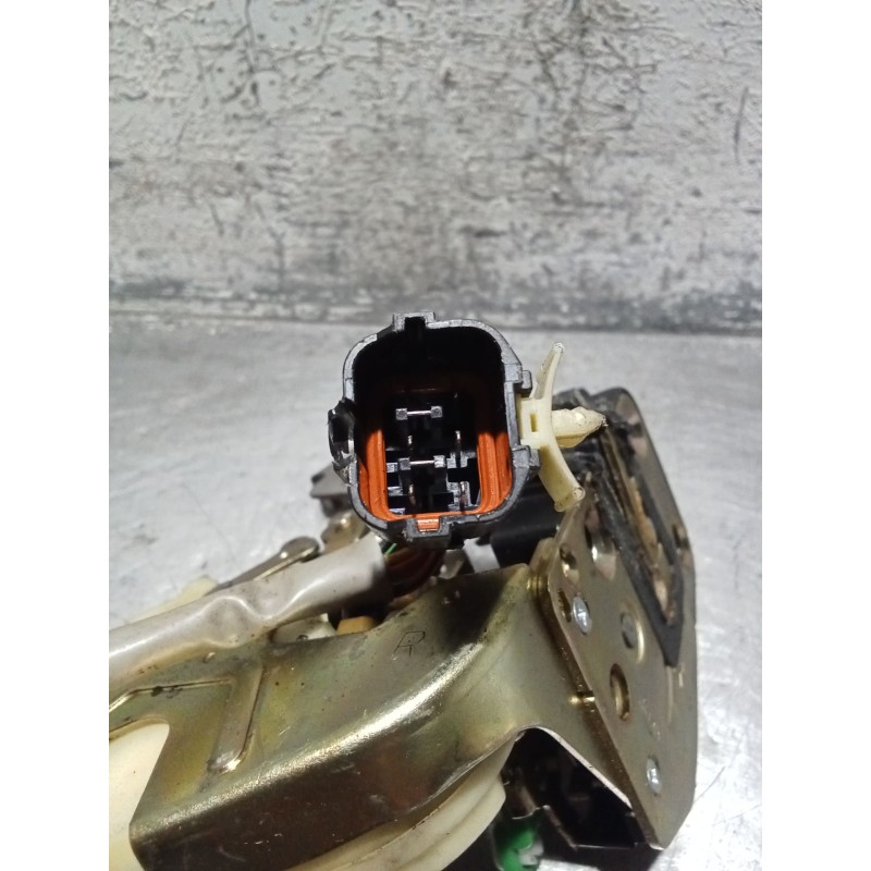 Recambio de motor cierre centralizado delantero derecho para kia sorento i (jc) 2.5 crdi referencia OEM IAM 5P  