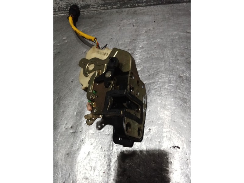 Recambio de motor cierre centralizado trasero izquierdo para kia sorento i (jc) 2.5 crdi referencia OEM IAM 5P  