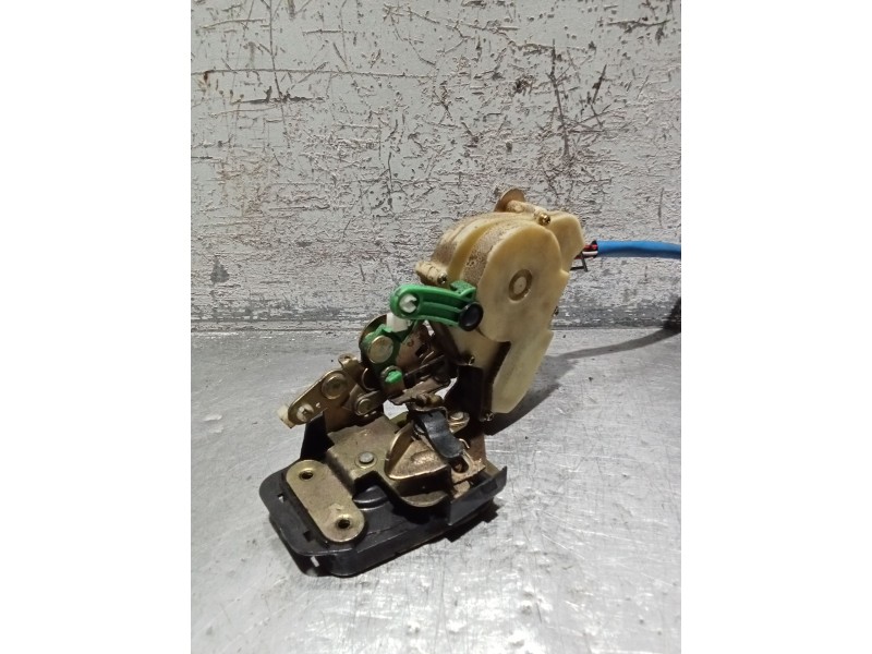 Recambio de motor cierre centralizado trasero derecho para kia sorento i (jc) 2.5 crdi referencia OEM IAM 5P  