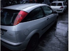 ford focus berlina (cak) del año 2001 2