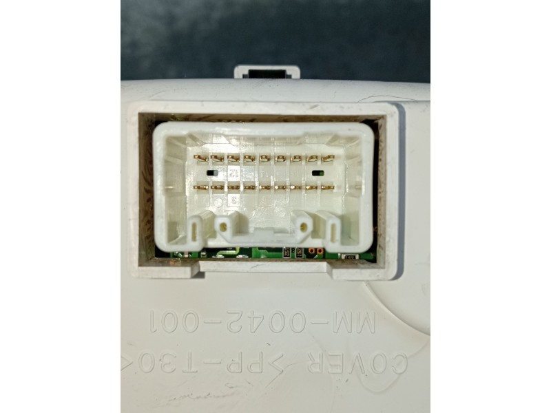 Recambio de cuadro instrumentos para citroën c-zero referencia OEM IAM 721060151647 MM0048301 