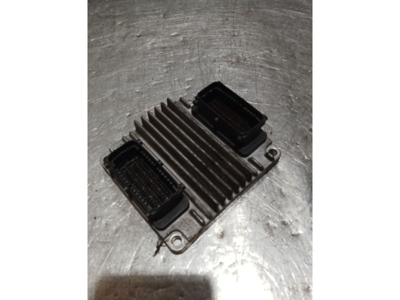 Recambio de centralita motor uce para opel meriva a monospace (x03) 1.6 16v (e75) referencia OEM IAM 12230554  