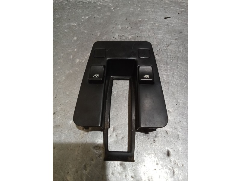 Recambio de mando elevalunas delantero izquierdo para volvo 460 (464) 1.8 referencia OEM IAM MANDO ELEVALUNAS IZQUIERDO Y DERECH