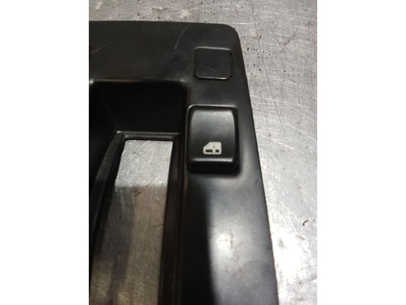 Recambio de mando elevalunas delantero izquierdo para volvo 460 (464) 1.8 referencia OEM IAM MANDO ELEVALUNAS IZQUIERDO Y DERECH