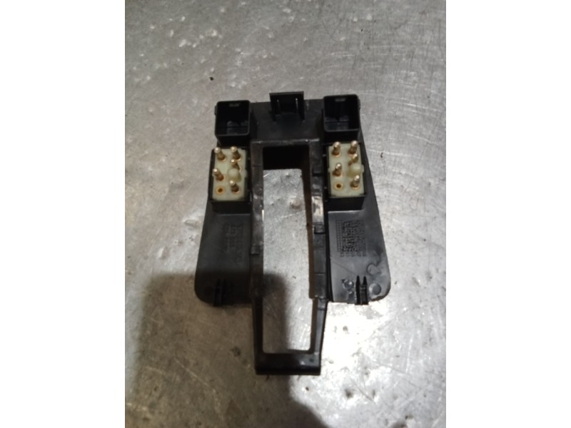 Recambio de mando elevalunas delantero izquierdo para volvo 460 (464) 1.8 referencia OEM IAM MANDO ELEVALUNAS IZQUIERDO Y DERECH