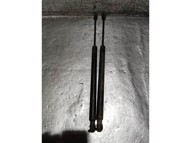 Recambio de amortiguadores maletero / porton para renault scénic ii (jm0/1_) 1.9 dci (jm0g, jm12, jm1g, jm2c) referencia OEM IAM