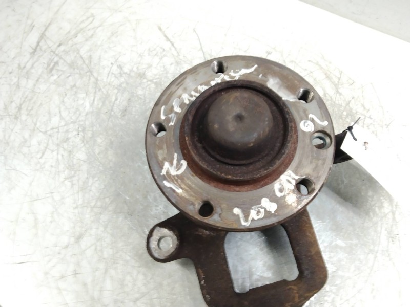 Recambio de mangueta delantera derecha para mercedes sprinter 02.00  caja cerrada 208 cdi (901.6/902.661-662) referencia OEM IAM