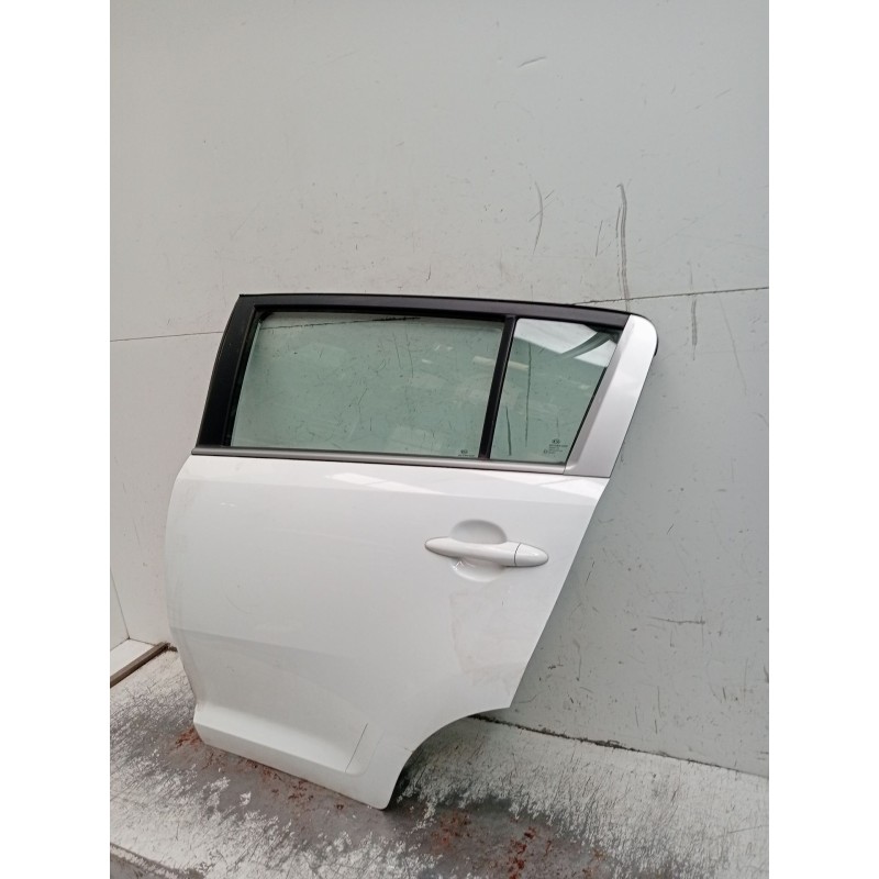 Recambio de puerta trasera izquierda para kia sportage iii (sl) 1.6 gdi referencia OEM IAM  5P 