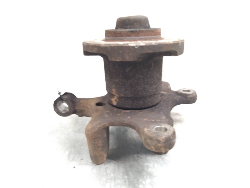 Recambio de mangueta delantera derecha para mercedes sprinter 02.00  caja cerrada 208 cdi (901.6/902.661-662) referencia OEM IAM