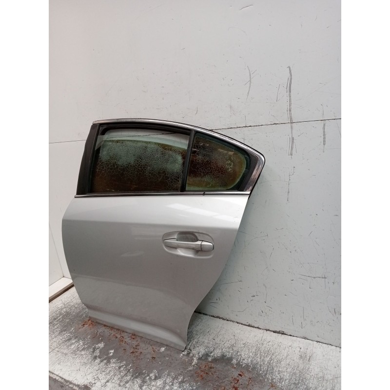 Recambio de puerta trasera izquierda para toyota avensis sedán (_t27_) 2.0 d-4d (adt270_) referencia OEM IAM  4P 