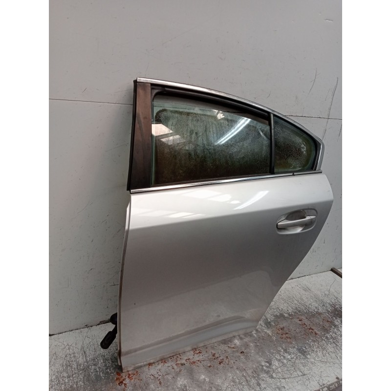 Recambio de puerta trasera izquierda para toyota avensis sedán (_t27_) 2.0 d-4d (adt270_) referencia OEM IAM  4P 
