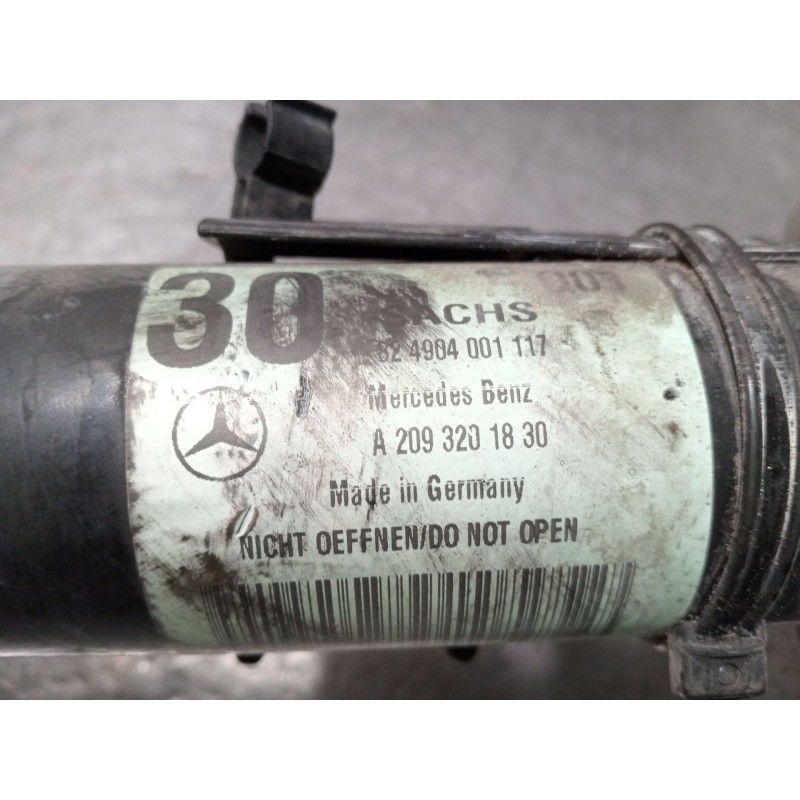 Recambio de amortiguador delantero izquierdo para mercedes-benz clk (c209) clk 270 cdi (209.316) referencia OEM IAM A2093201830 