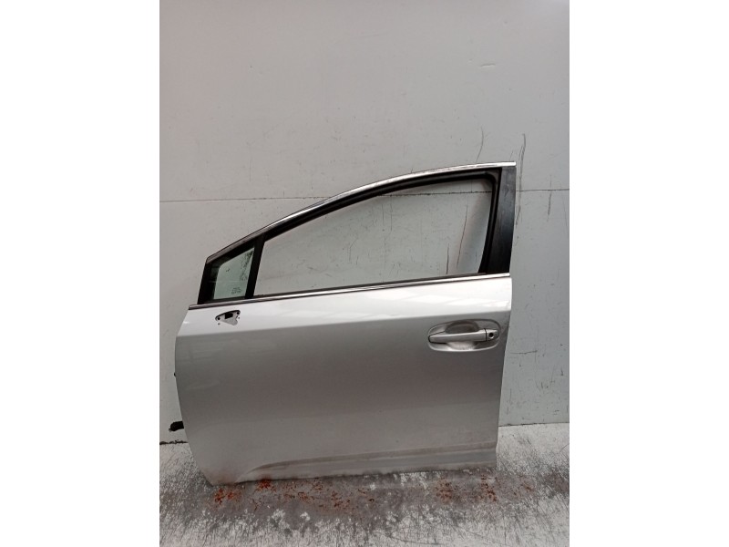 Recambio de puerta delantera izquierda para toyota avensis sedán (_t27_) 2.0 d-4d (adt270_) referencia OEM IAM  4P 