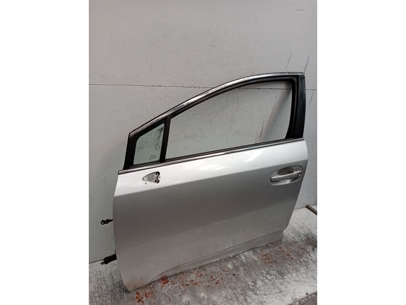 Recambio de puerta delantera izquierda para toyota avensis sedán (_t27_) 2.0 d-4d (adt270_) referencia OEM IAM  4P 