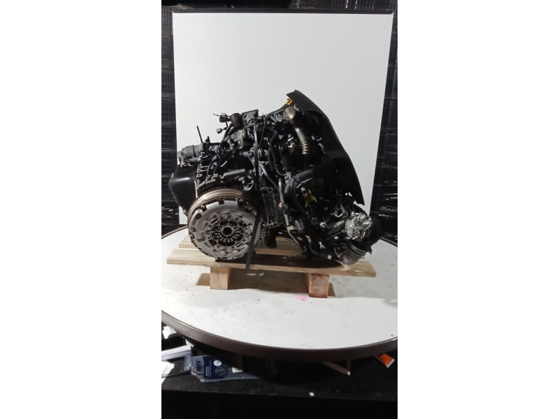 Recambio de motor completo para toyota avensis sedán (_t27_) 2.0 d-4d (adt270_) referencia OEM IAM 1AD DENSO 5614853