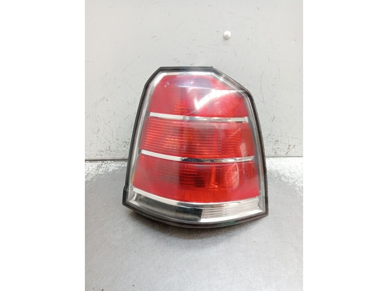 Recambio de piloto trasero derecho para opel zafira / zafira family b (a05) 1.9 cdti (m75) referencia OEM IAM   