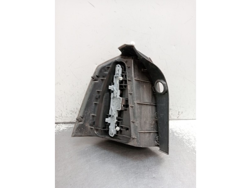 Recambio de piloto trasero derecho para opel zafira / zafira family b (a05) 1.9 cdti (m75) referencia OEM IAM   