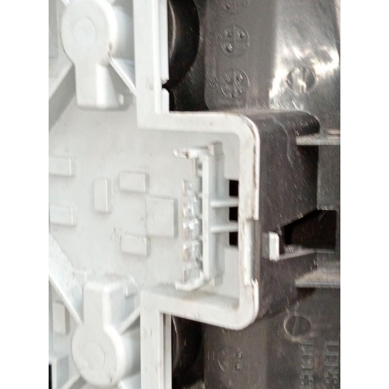 Recambio de piloto trasero derecho para opel zafira / zafira family b (a05) 1.9 cdti (m75) referencia OEM IAM   