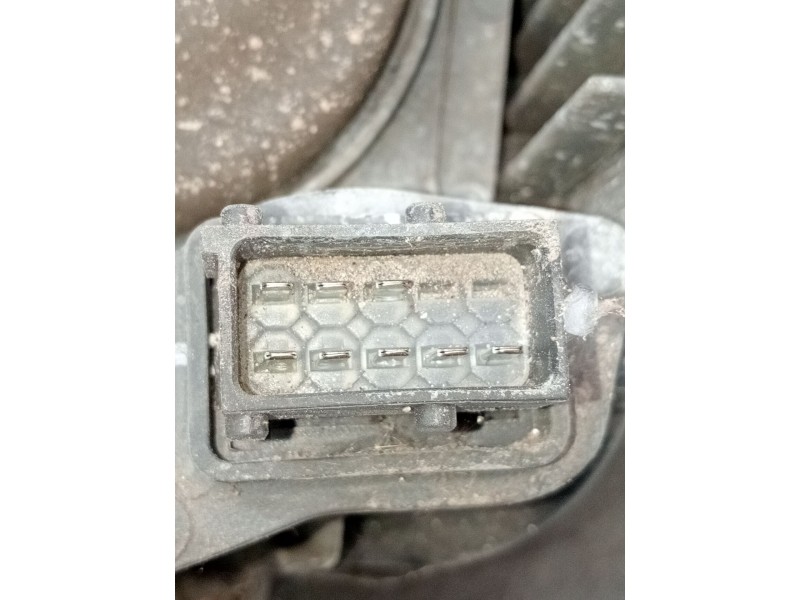 Recambio de faro derecho para opel zafira / zafira family b (a05) 1.9 cdti (m75) referencia OEM IAM 1305236081  