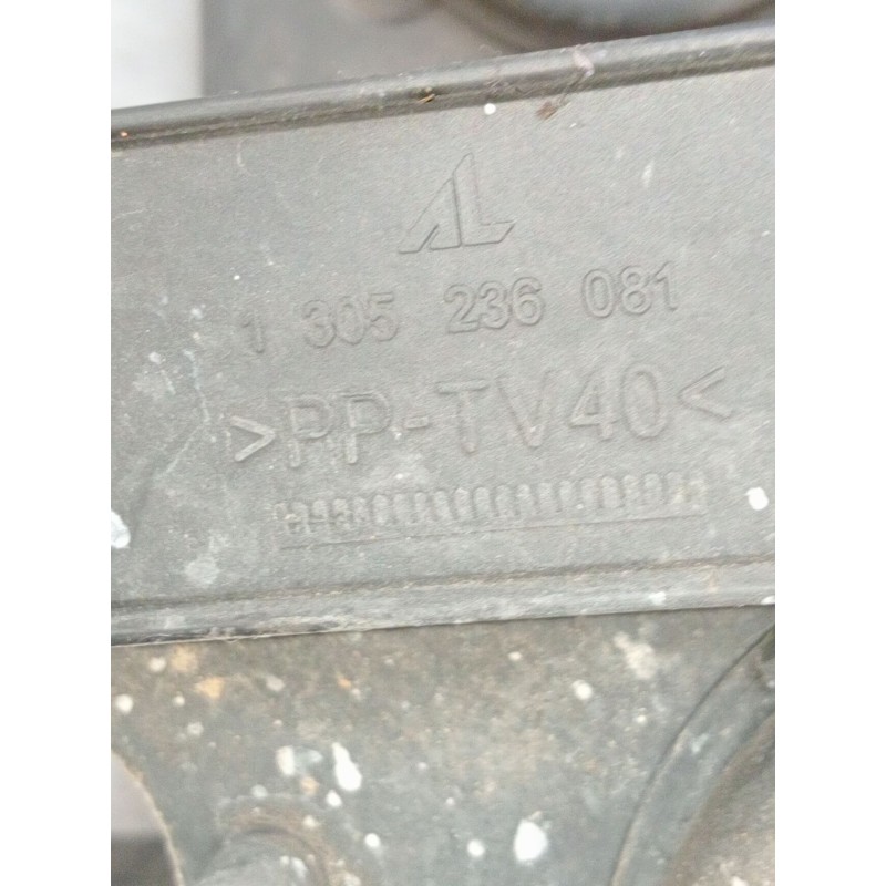 Recambio de faro derecho para opel zafira / zafira family b (a05) 1.9 cdti (m75) referencia OEM IAM 1305236081  