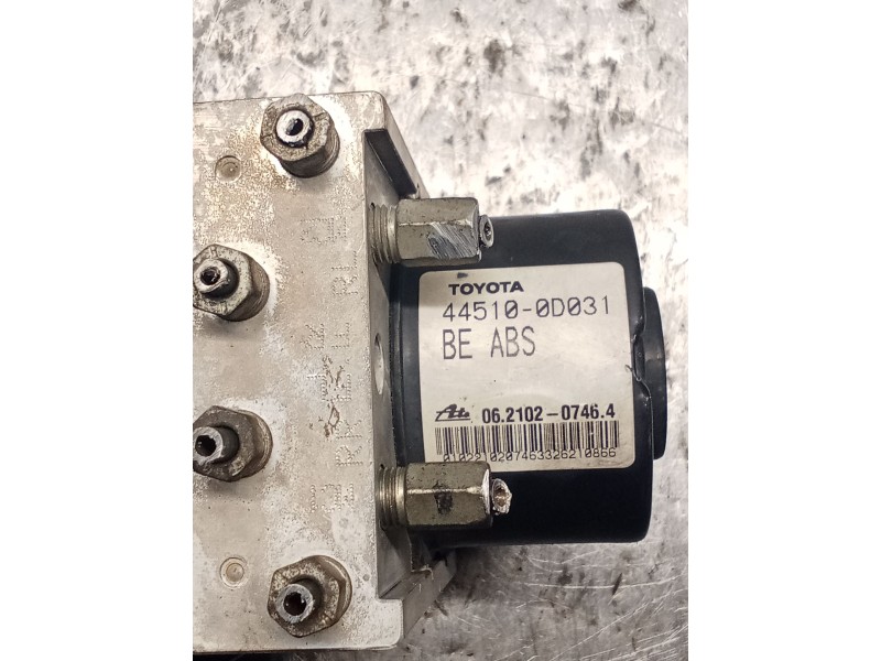 Recambio de abs para toyota yaris (_p9_) 1.4 d-4d (nlp90_) referencia OEM IAM 06210907463 445100D031 06210207464