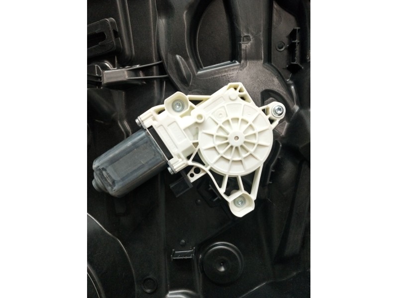 Recambio de elevalunas trasero derecho para mercedes-benz cla shooting brake (x118) cla 200 d (118.612) referencia OEM IAM A1187